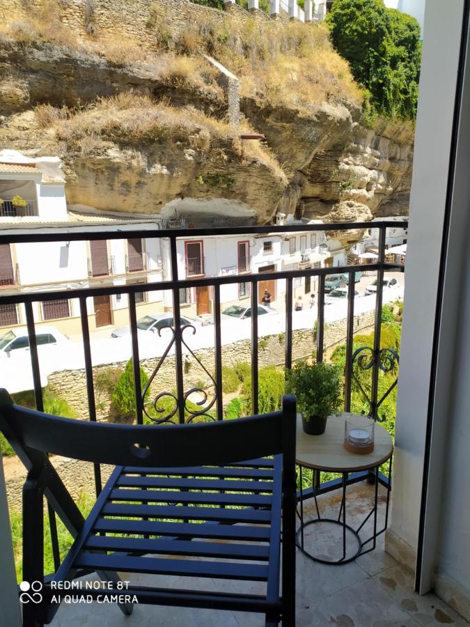 La roca encantada Setenil De Las Bodegas Exterior foto
